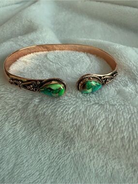 Peacock Dahlia  Stones Copper Cuff Bracelet Boho Southwestern NWOT